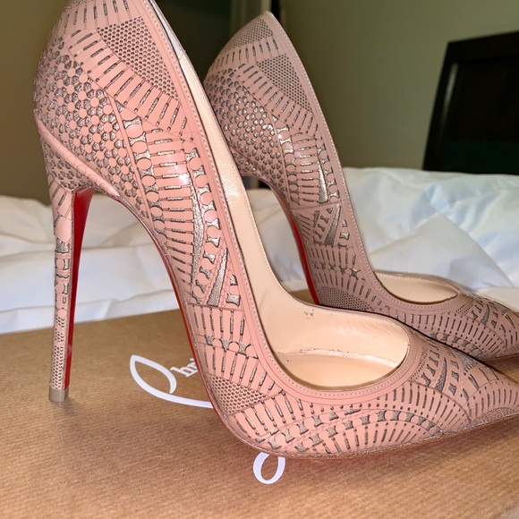 Christian Louboutin size 6 NEW w/box & dust bag - Picture 7 of 7